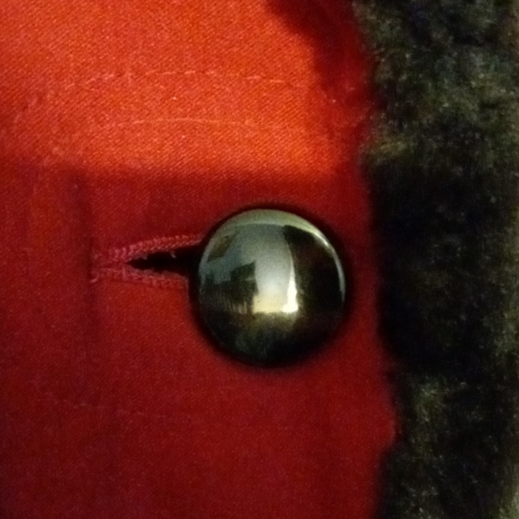 Gallery Red Coat with DK Brown fur SZ Large - Picture 5 of 9